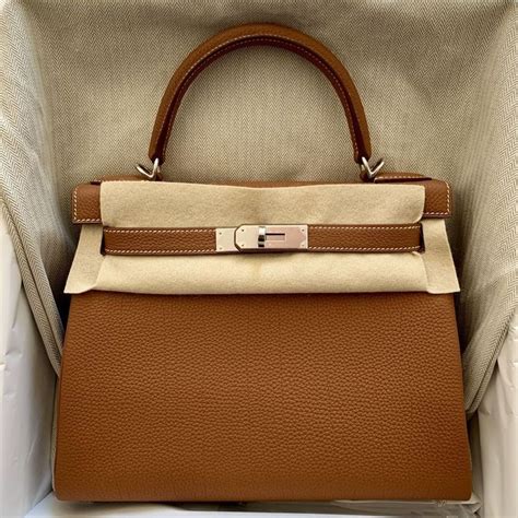 Hermes kelly retourne structure